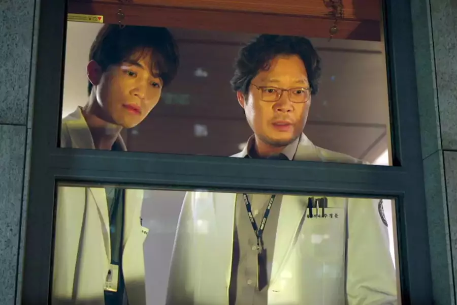 Life - galeria zdjęć - filmweb