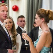 Korona na Gwiazdkę - galeria zdjęć - filmweb