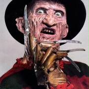 Koszmar z ulicy Wiązów 2: Zemsta Freddy'ego - galeria zdjęć - filmweb