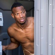 Naked - galeria zdjęć - filmweb