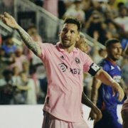 Messi przedstawia się Ameryce - galeria zdjęć - filmweb