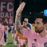 Messi przedstawia się Ameryce - galeria zdjęć - filmweb