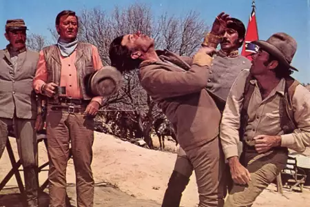 Niezwyciężeni - galeria zdjęć - filmweb