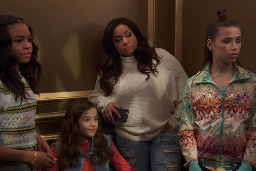 Raven na chacie - galeria zdjęć - filmweb