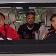 Raven's Home - galeria zdjęć - filmweb