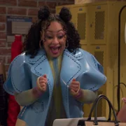 Raven's Home - galeria zdjęć - filmweb