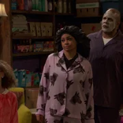 Raven's Home - galeria zdjęć - filmweb