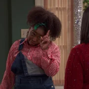 Raven's Home - galeria zdjęć - filmweb