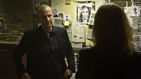 Kobieta w klatce - galeria zdjęć - filmweb