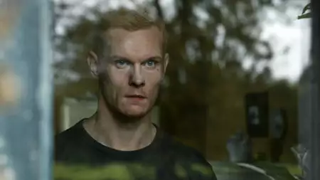 Kobieta w klatce - galeria zdjęć - filmweb
