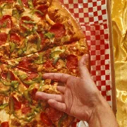 Zrób mnie pizzą - galeria zdjęć - filmweb