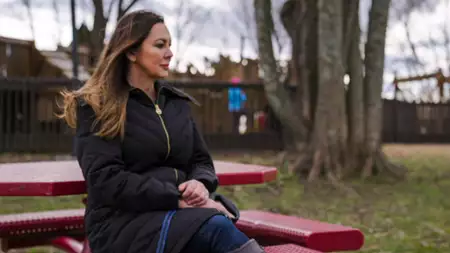 Ku przepaści: Bóg, chciwość i kult Gwen Shamblin - galeria zdjęć - filmweb