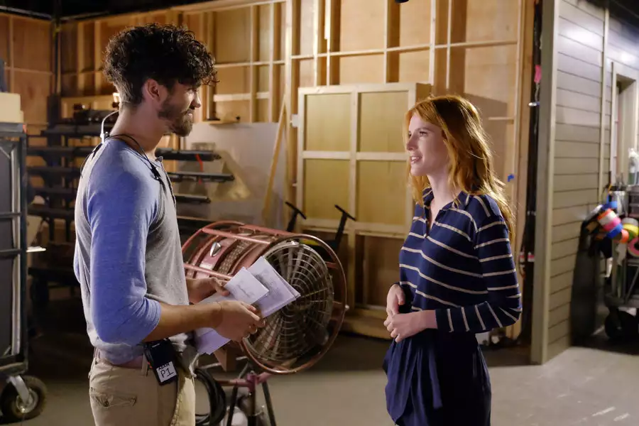 Famous in Love - galeria zdjęć - filmweb