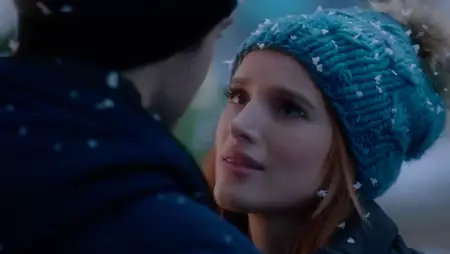 Famous in Love - galeria zdjęć - filmweb