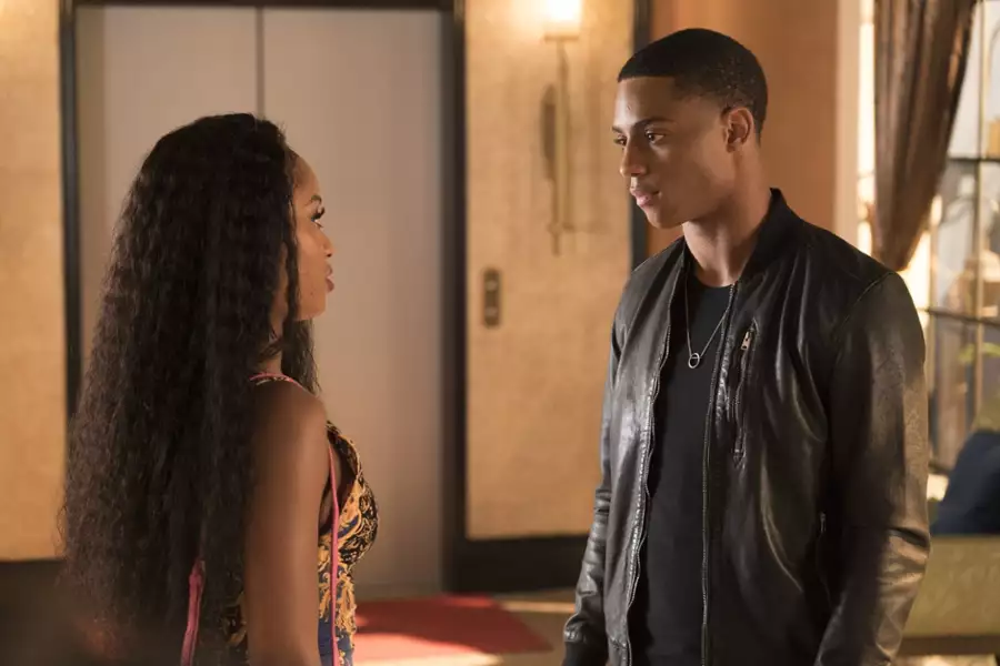 Famous in Love - galeria zdjęć - filmweb