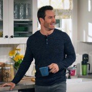Truth Be Told - galeria zdjęć - filmweb