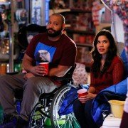 Superstore - galeria zdjęć - filmweb