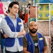 Superstore - galeria zdjęć - filmweb