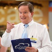 Superstore - galeria zdjęć - filmweb