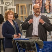 Superstore - galeria zdjęć - filmweb