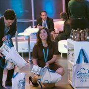 Superstore - galeria zdjęć - filmweb