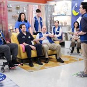 Superstore - galeria zdjęć - filmweb