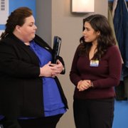 Superstore - galeria zdjęć - filmweb