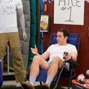 Superstore - galeria zdjęć - filmweb