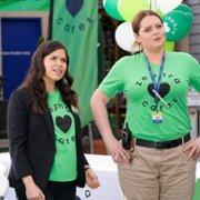 Superstore - galeria zdjęć - filmweb