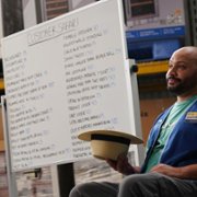 Superstore - galeria zdjęć - filmweb