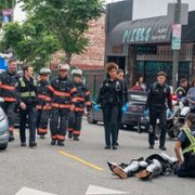 9-1-1: Lone Star - galeria zdjęć - filmweb