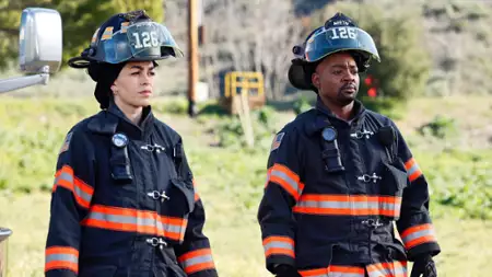 9-1-1: Teksas - galeria zdjęć - filmweb
