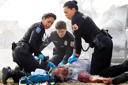 9-1-1: Teksas - galeria zdjęć - filmweb