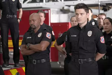 9-1-1: Teksas - galeria zdjęć - filmweb