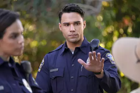 9-1-1: Teksas - galeria zdjęć - filmweb