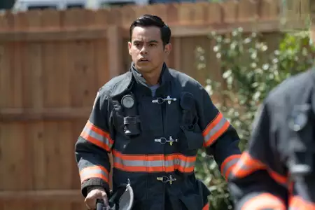9-1-1: Teksas - galeria zdjęć - filmweb