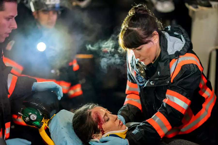 9-1-1: Teksas - galeria zdjęć - filmweb