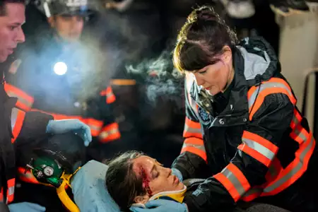 9-1-1: Teksas - galeria zdjęć - filmweb