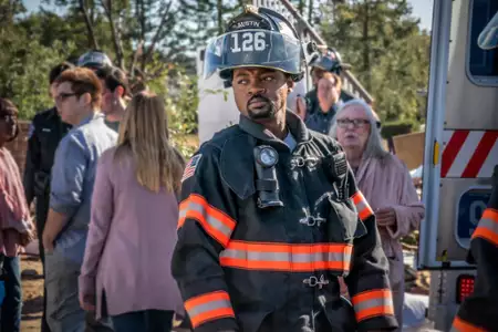9-1-1: Teksas - galeria zdjęć - filmweb