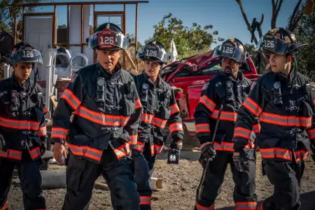 9-1-1: Teksas - galeria zdjęć - filmweb