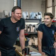 9-1-1: Lone Star - galeria zdjęć - filmweb