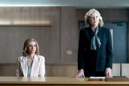 Dirty John: The Betty Broderick Story - galeria zdjęć - filmweb