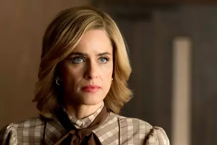 Dirty John: The Betty Broderick Story - galeria zdjęć - filmweb