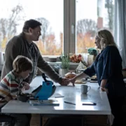 Musta valo - galeria zdjęć - filmweb