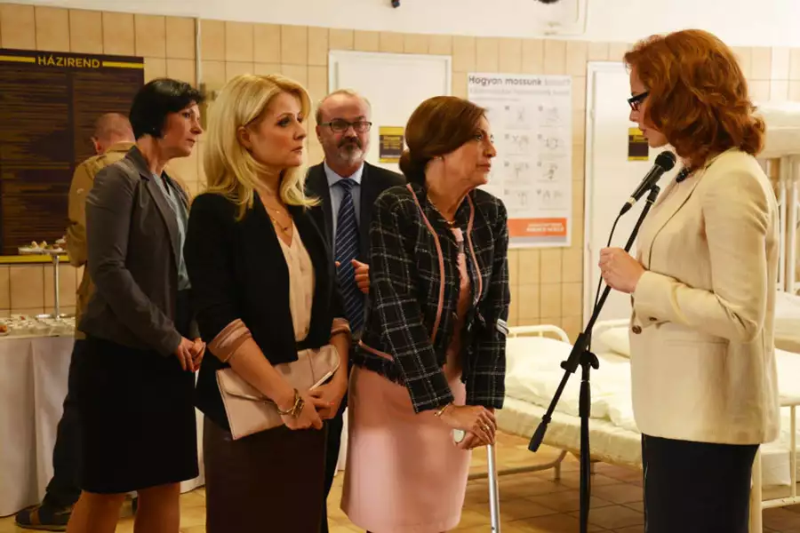 Złote życie - galeria zdjęć - filmweb