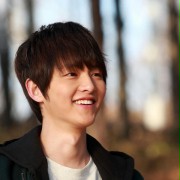 Joong-ki Song w Ma-eum-i Doo-beon-jjae I-ya-gi