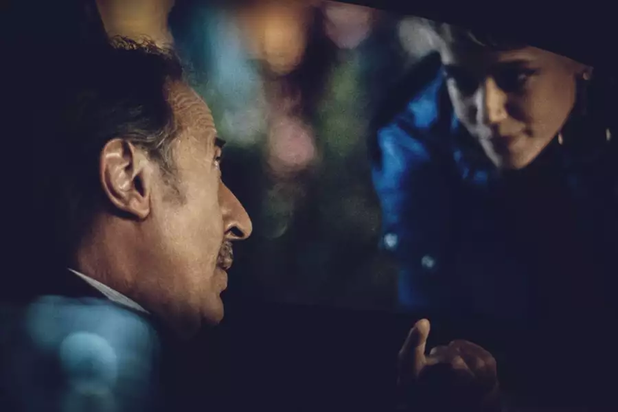 Szara eminencja - galeria zdjęć - filmweb