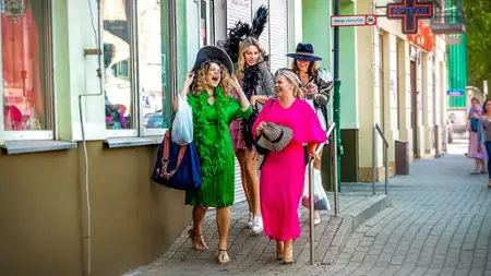 Przyjaci&oacute;łki - galeria zdjęć - filmweb
