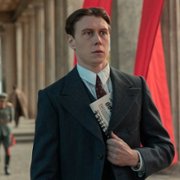 Munich - The Edge of War - galeria zdjęć - filmweb