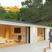 Buying Beverly Hills - galeria zdjęć - filmweb